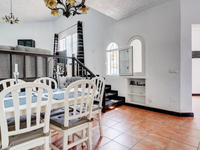 Villa, Sierrezuela, R5354329