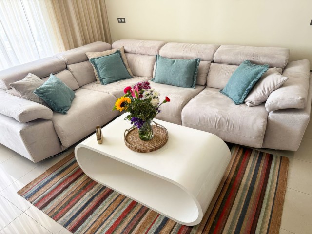 Apartment, El Paraiso, R4671403
