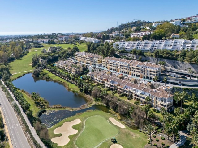 Apartamento con 3 Dormitorios  en La Quinta