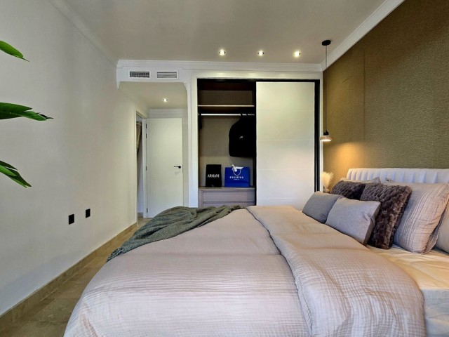 Apartamento con 3 Dormitorios  en La Quinta