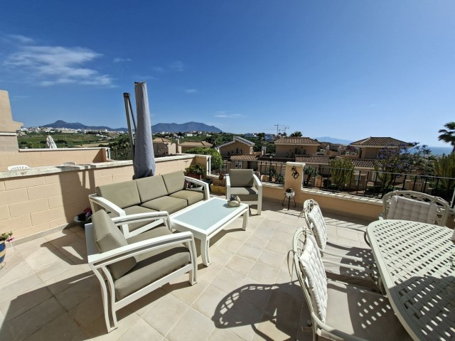 Townhouse, La Duquesa, R5388025