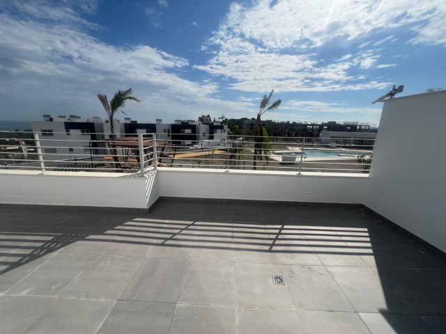 Apartamento con 3 Dormitorios  en Valle Romano