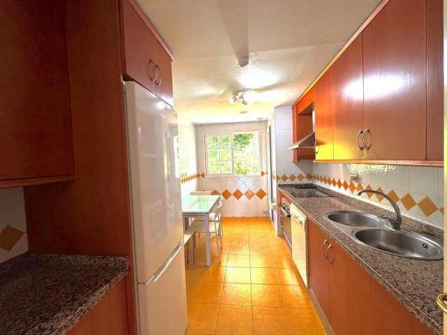 Apartamento con 2 Dormitorios  en Río Real