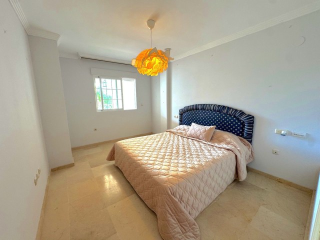 Apartamento con 2 Dormitorios  en Río Real
