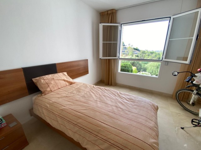 Apartamento con 3 Dormitorios  en Los Arqueros