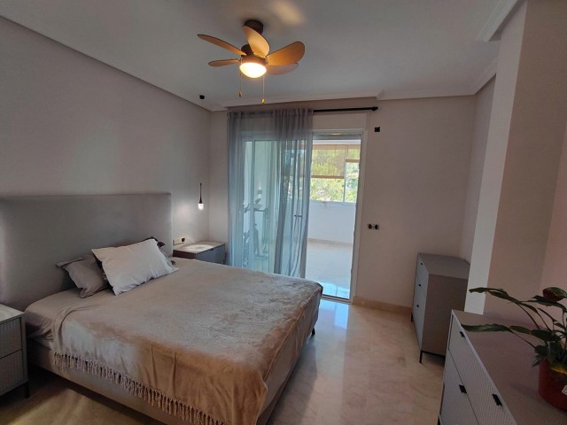 Apartamento con 2 Dormitorios  en Nagüeles