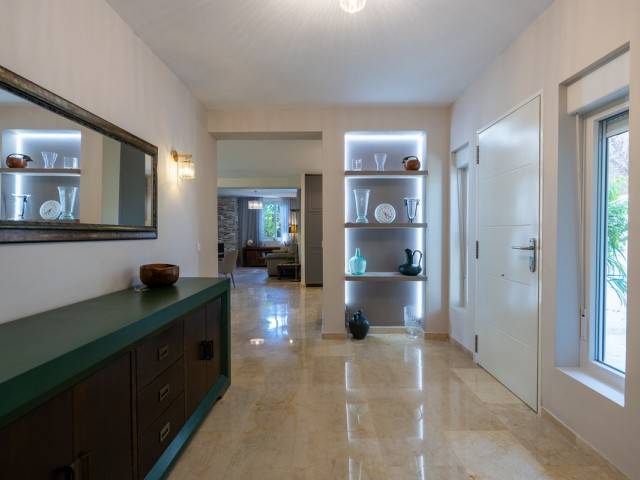 Villa, Marbesa, R5197222