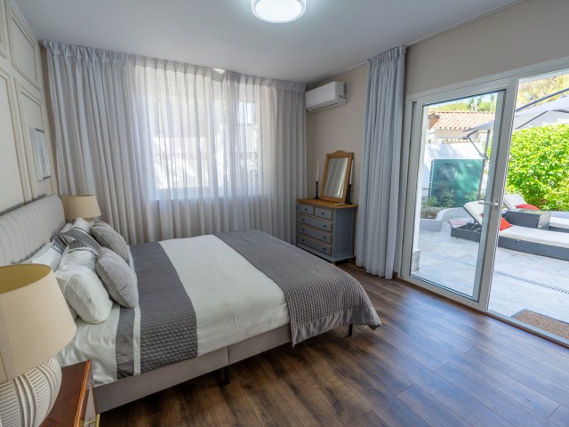 4 Bedrooms Villa in Marbesa