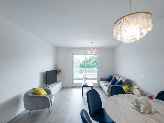 Apartment, Nueva Andalucia, R5386852