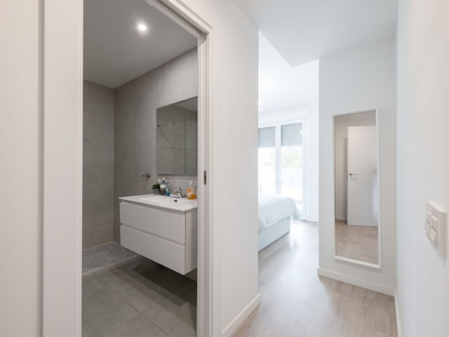 2 Bedrooms Apartment in Nueva Andalucía