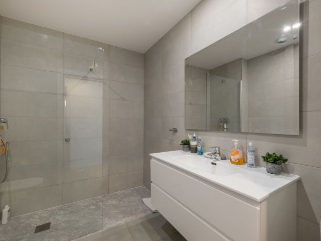 2 Bedrooms Apartment in Nueva Andalucía