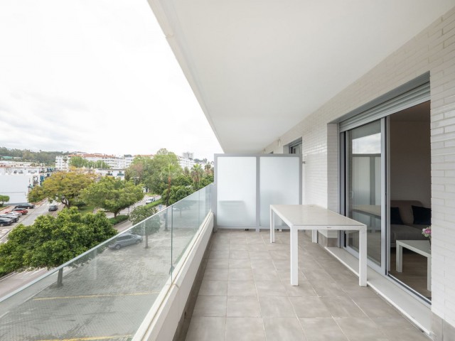 2 Bedrooms Apartment in Nueva Andalucía