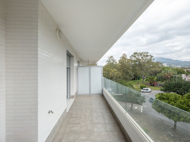 2 Bedrooms Apartment in Nueva Andalucía
