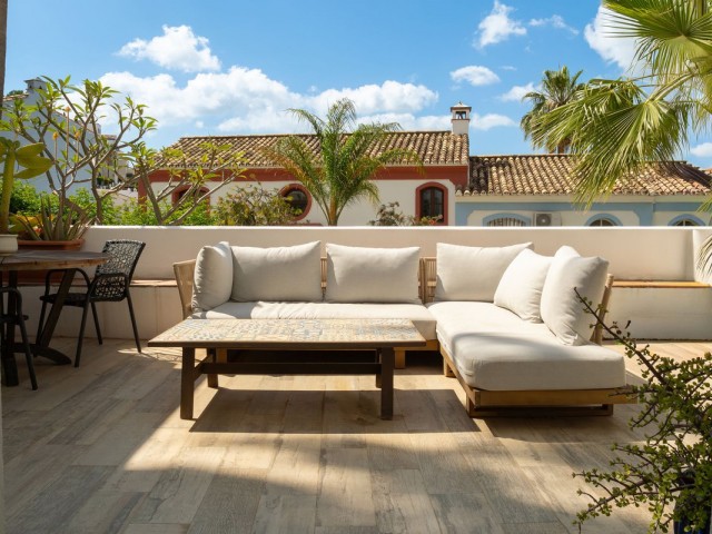 Rijtjeshuis, La Heredia, R5387038