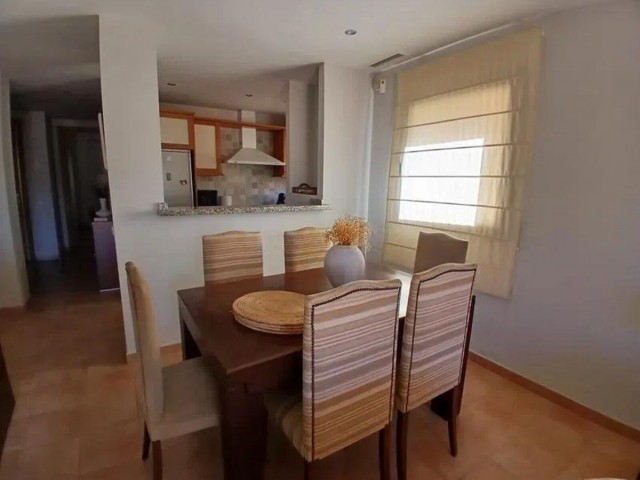 Apartamento con 2 Dormitorios  en Río Real