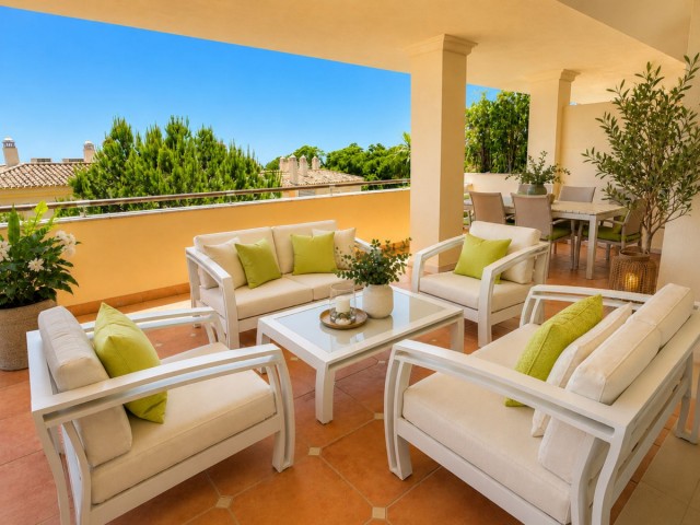 Apartment, Sierra Blanca, R5394382