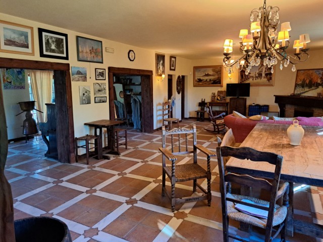 Villa con 4 Dormitorios  en Entrerrios