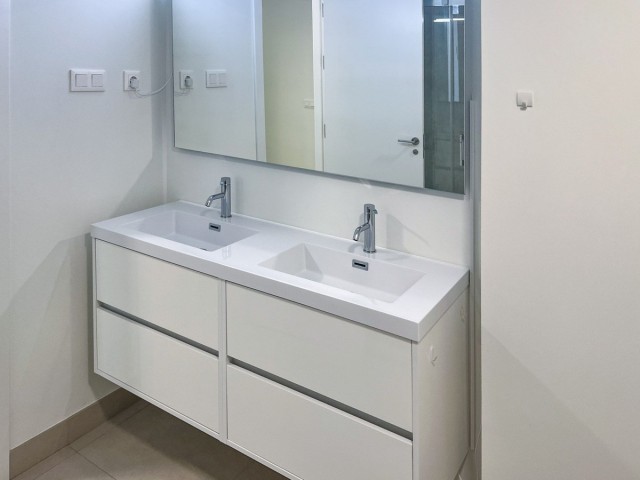 Apartamento con 2 Dormitorios  en Calanova Golf