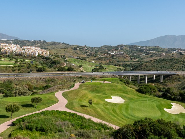 Ático con 2 Dormitorios  en Calanova Golf