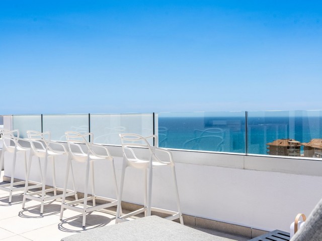 Apartamento con 3 Dormitorios  en Carvajal