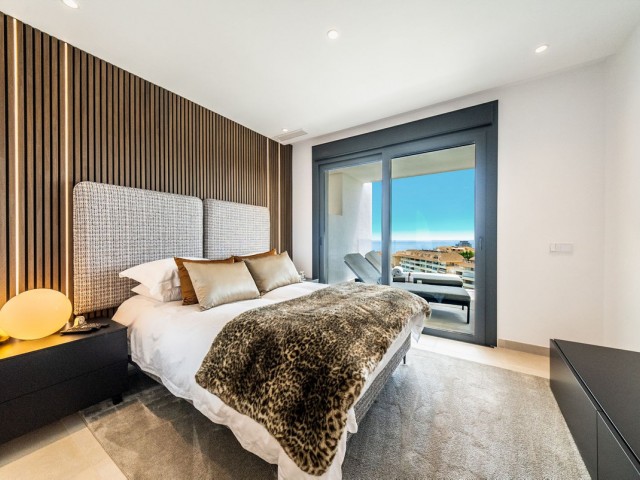 Apartamento con 3 Dormitorios  en Carvajal
