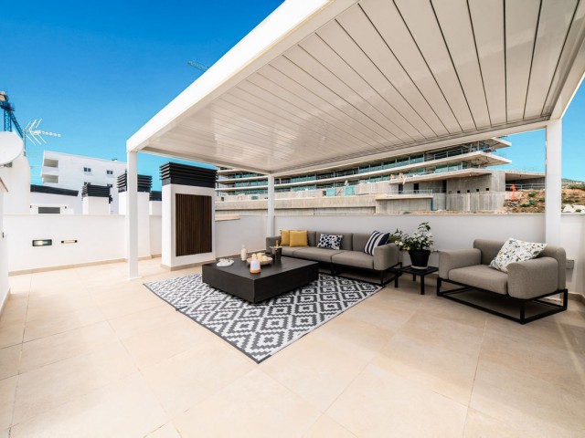 Apartamento con 3 Dormitorios  en Carvajal