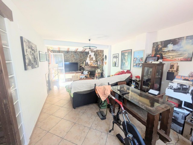 Maison mitoyenne avec 3 Chambres  à Torremolinos
