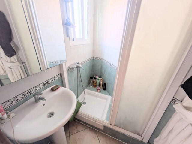 Maison mitoyenne avec 3 Chambres  à Torremolinos
