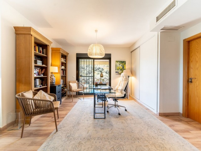Penthouse, La Cala Hills, R5400082