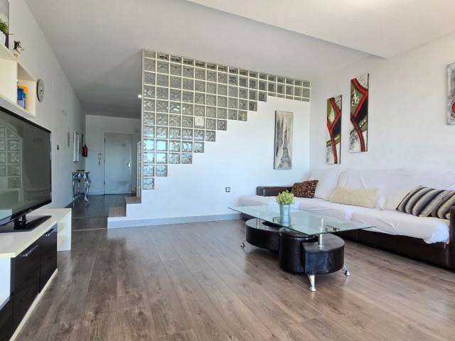Apartment, La Carihuela, R5400367