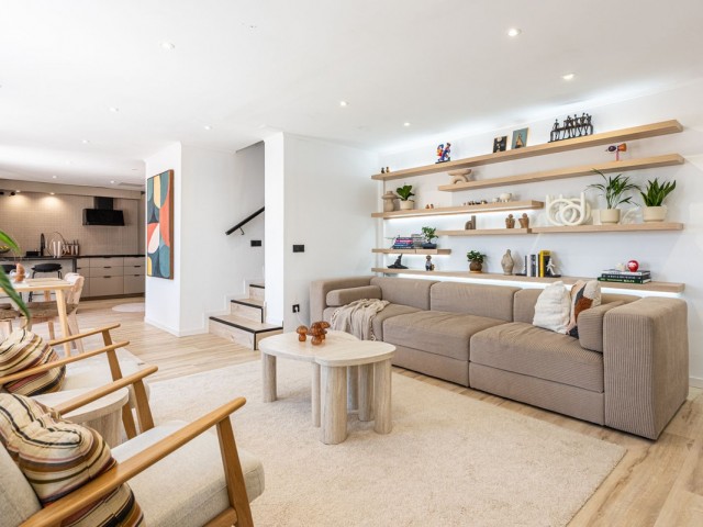 Apartment, La Duquesa, R5390734