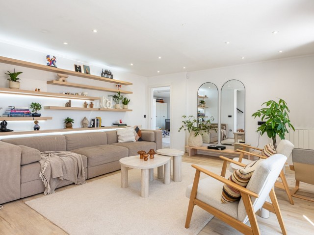 Apartamento con 2 Dormitorios  en La Duquesa