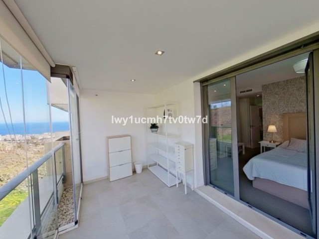 Apartment, Arroyo de la Miel, R5401177