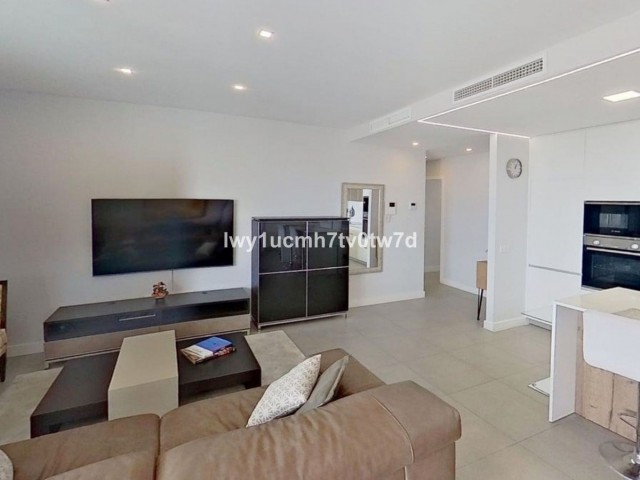 3 Bedrooms Apartment in Arroyo de la Miel