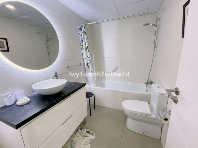 3 Bedrooms Apartment in Arroyo de la Miel