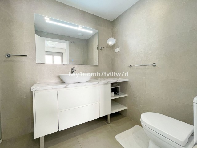 3 Bedrooms Apartment in Arroyo de la Miel
