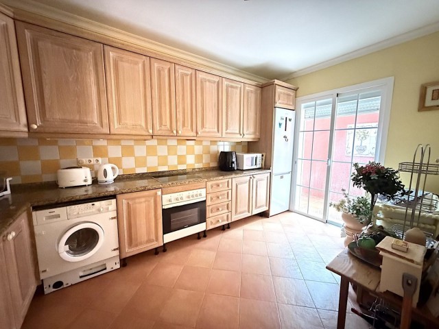 Apartamento con 2 Dormitorios  en Monte Halcones