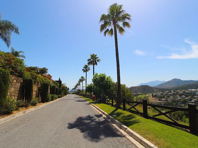 Apartamento con 2 Dormitorios  en Monte Halcones