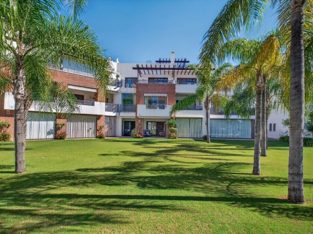 Apartment, Estepona, R5400031