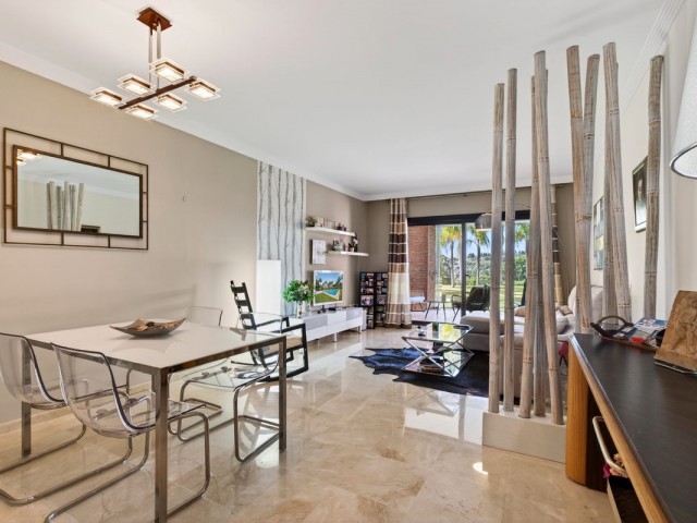 Appartement avec 2 Chambres  à Estepona