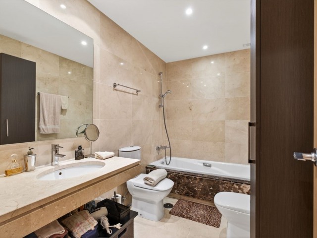 Appartement avec 2 Chambres  à Estepona
