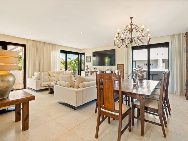 Rijtjeshuis, Sotogrande Alto, R5402320