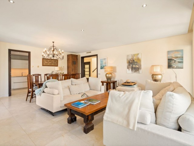 2 Bedrooms Townhouse in Sotogrande Alto