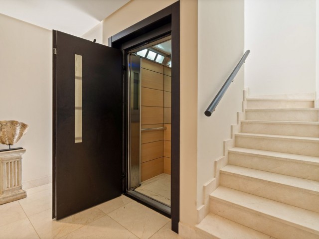 2 Bedrooms Townhouse in Sotogrande Alto