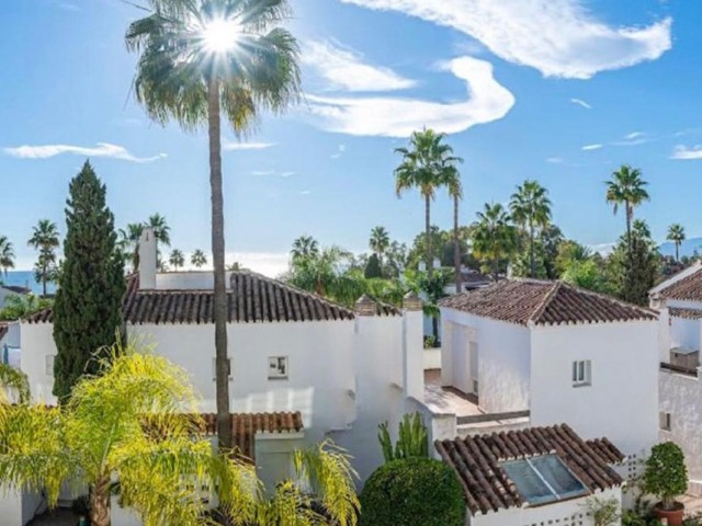 4 Bedrooms Apartment in Bahía de Marbella