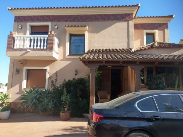 4 Slaapkamer Villa in Sierrezuela