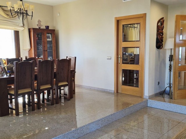 4 Slaapkamer Villa in Sierrezuela