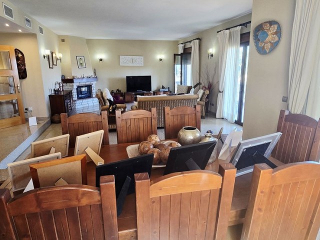 4 Slaapkamer Villa in Sierrezuela