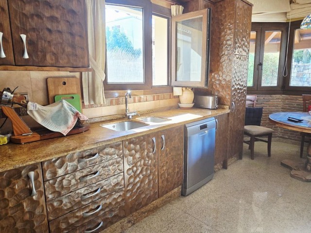 4 Slaapkamer Villa in Sierrezuela