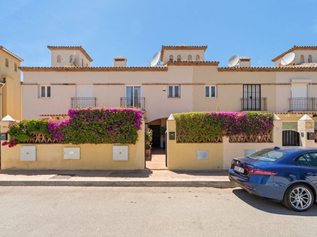 3 Makuuhuoneen Rivitalo Guadalmina Baja